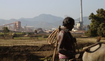 the-bauxite-refinery-that-the-niyamgiri-mine-will-feed-360x210